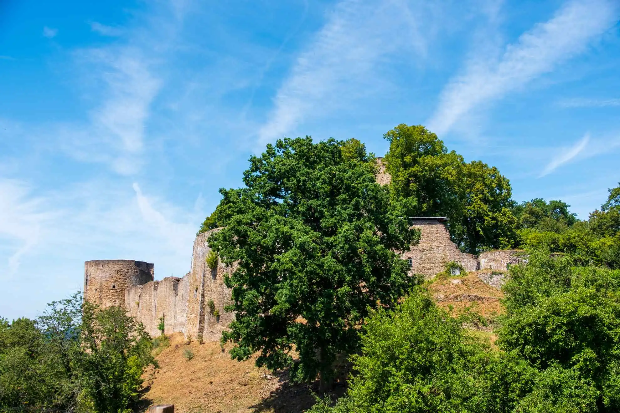 Panorama der Burg Blankenberg, Teil des Wandkalenders "Blankenberg Burg und Stadt"