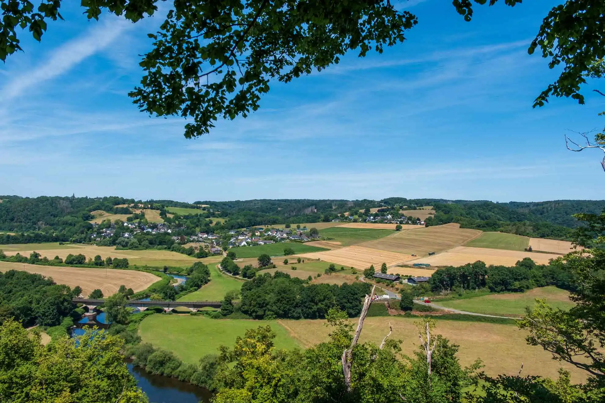 Der Blick ins Siegtal, Teil des Wandkalenders "Blankenberg Burg und Stadt"