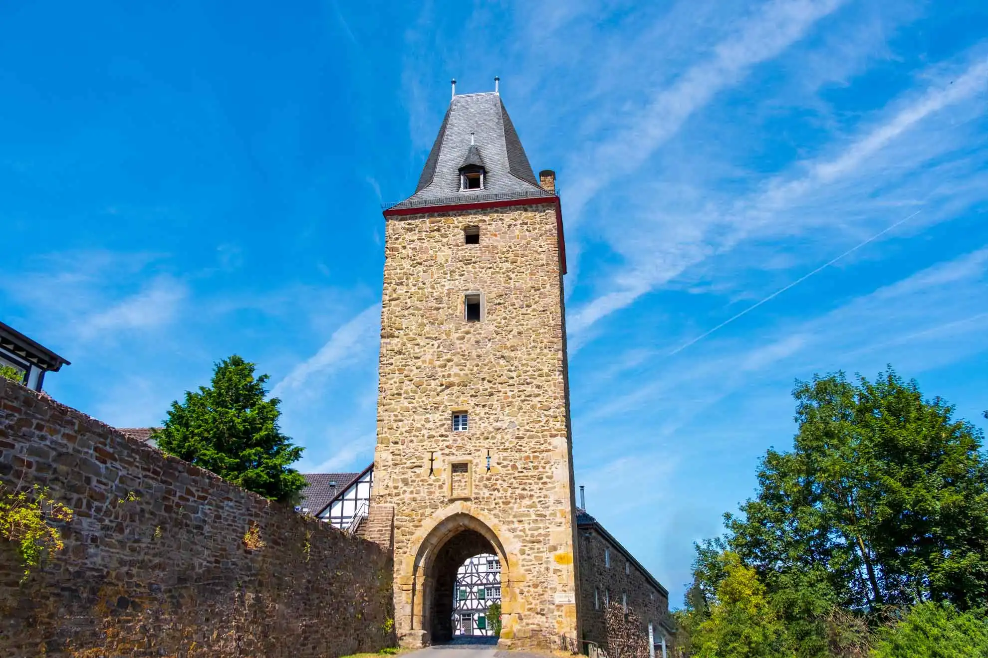 Der Katharinenturm mit dem Eitorfer Tor, Teil des Wandkalenders "Blankenberg Burg und Stadt"